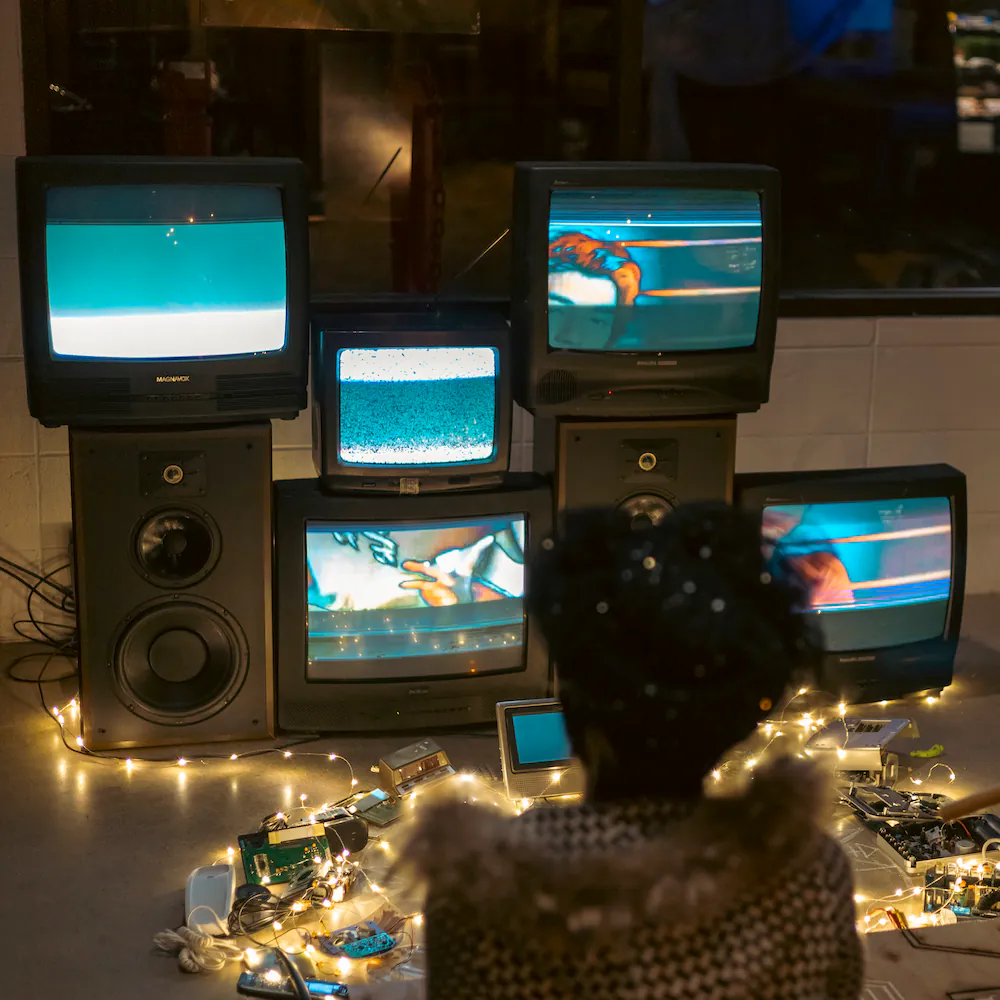 Electronic Seance